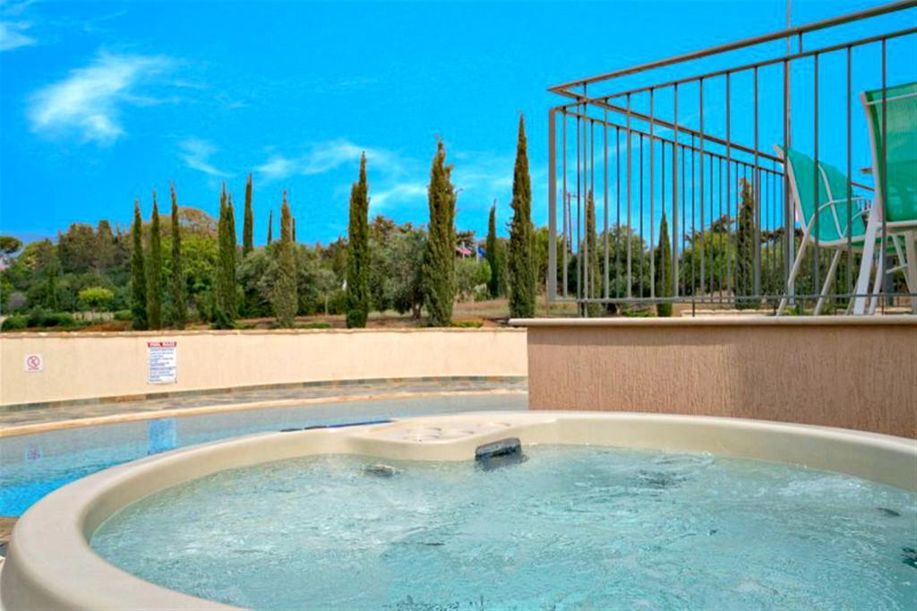 Villa Lalianda Sandy Beach Villas - Private Pool - Jacuzzi - Private Beach Area Polis Exterior photo